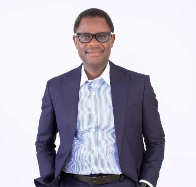 Dr Lukman Olusesi